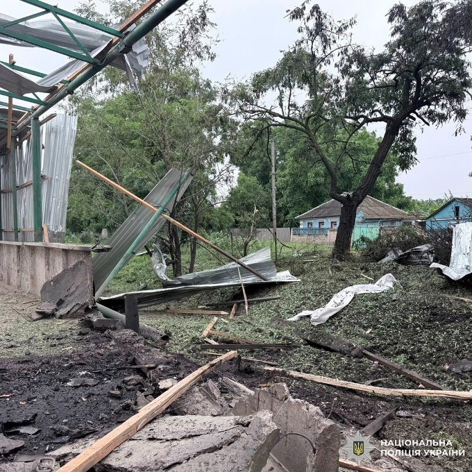 Поліція показала фото наслідків нових ударів рф по Харківщині